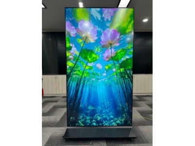 75寸LCD巨幕海报屏